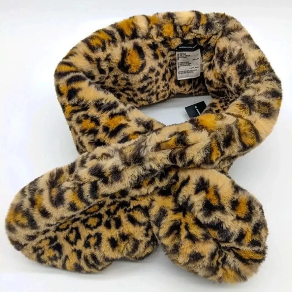 Inc International Concepts Animal Print Faux Fur Pull-Through Scarf, NWT🌺 - Picture 5 of 5